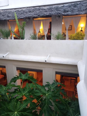 Madakani House